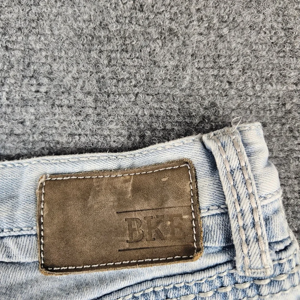 BKE Ryan Straight Leg Light Wash Denim Jeans Mens 34R Blue Cotton Blend